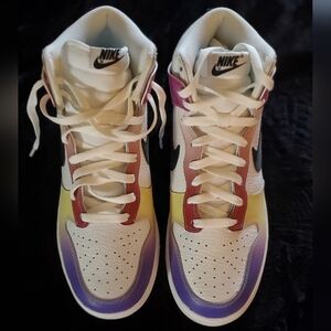 Nike Dunk High Women's Size 9 Gradient Multicolor